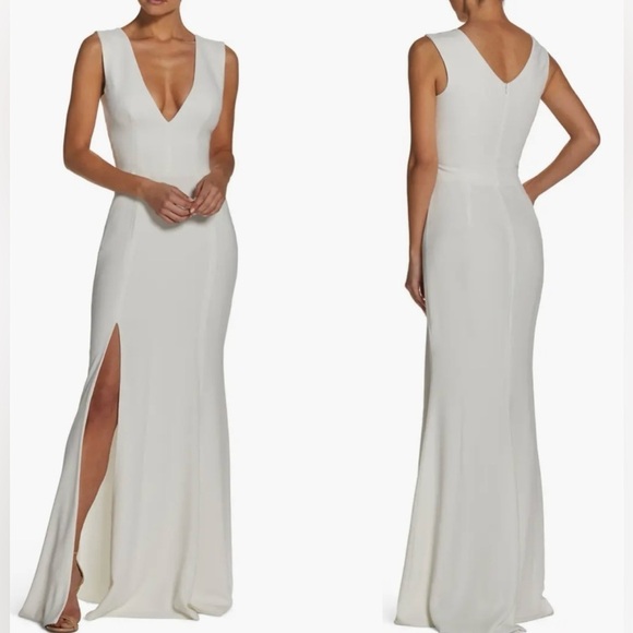 NWOT Dress the Population Sandra Plunge Crepe White Trumpet Gown sz S - Picture 1 of 7